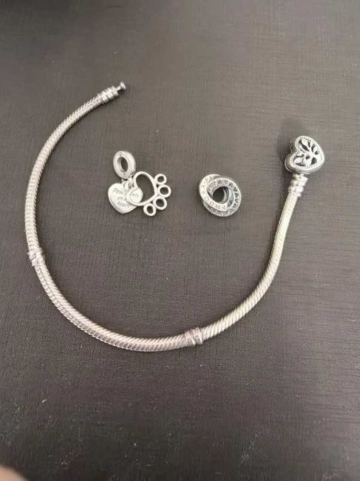 Bratara Pandora cu doua pandantive