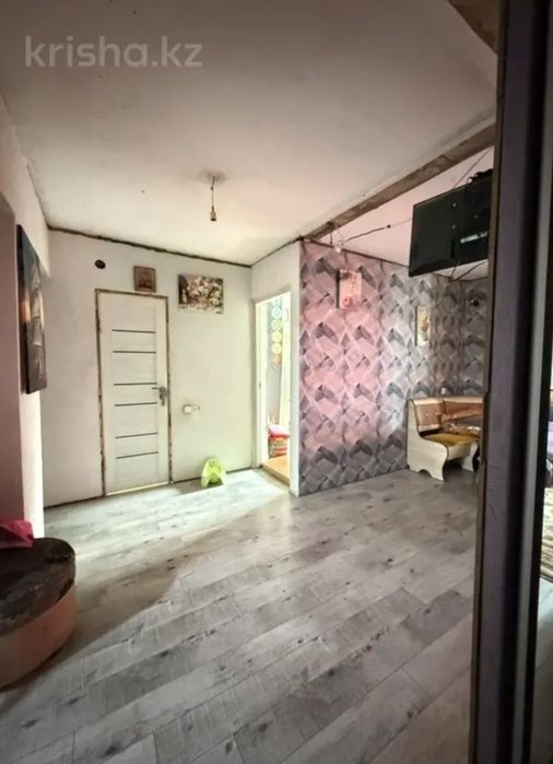Срочно Продается Трехкомнатная квартира