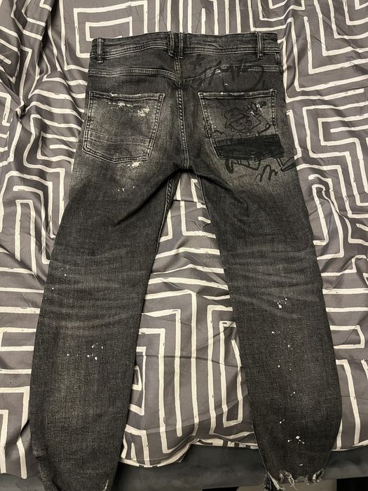 Vând blugi zara gri