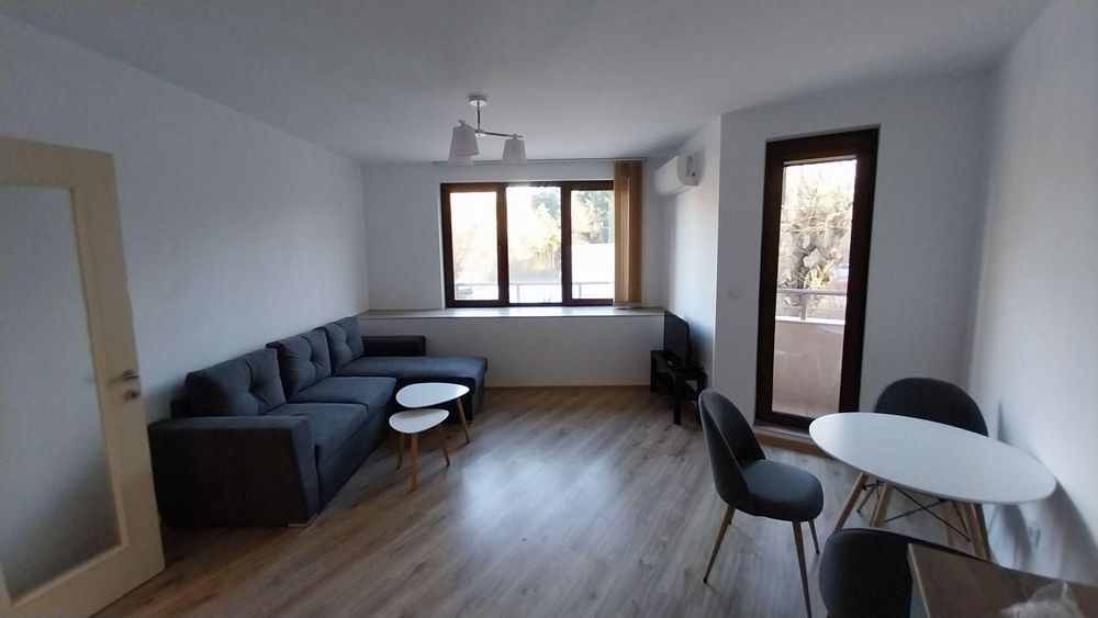 Дава се под наем Двустаен апартамент в Пловдив, Каменица 2 - 60 кв.м за 459 € - Снимка #1