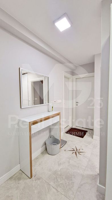 Продава се Тристаен апартамент в Пловдив, Остромила - 101 кв.м за 2030 €/кв.м - Снимка #4