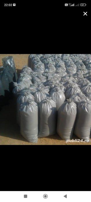 Vând nisip pietriș la sac