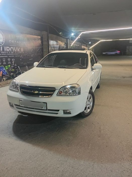 Lacetti sotiladi