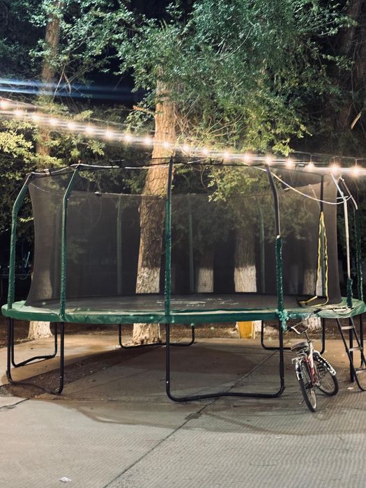 Продаются батуты и детские машинки