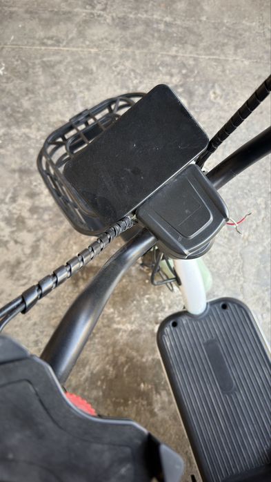 Skuter elektr sotiladi скутеры