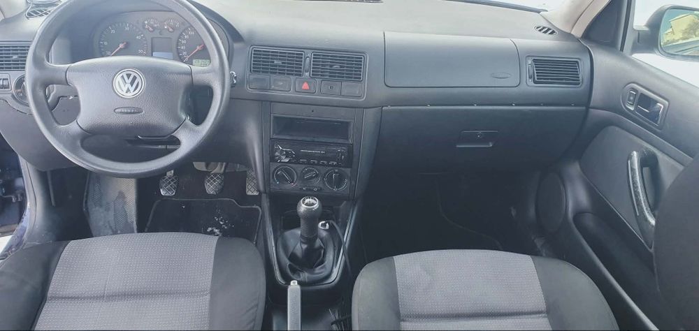 VW Golf 4 1.9 DIESEL AXR 101 Cai AN 2003 Acte la zi ! Gume noi iarna