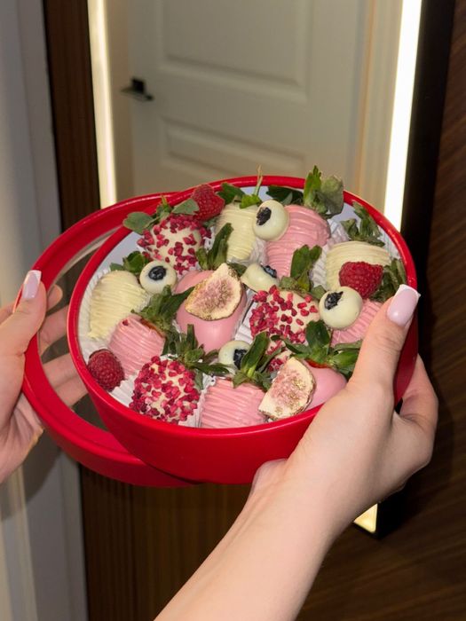 Продаю  клубники. .