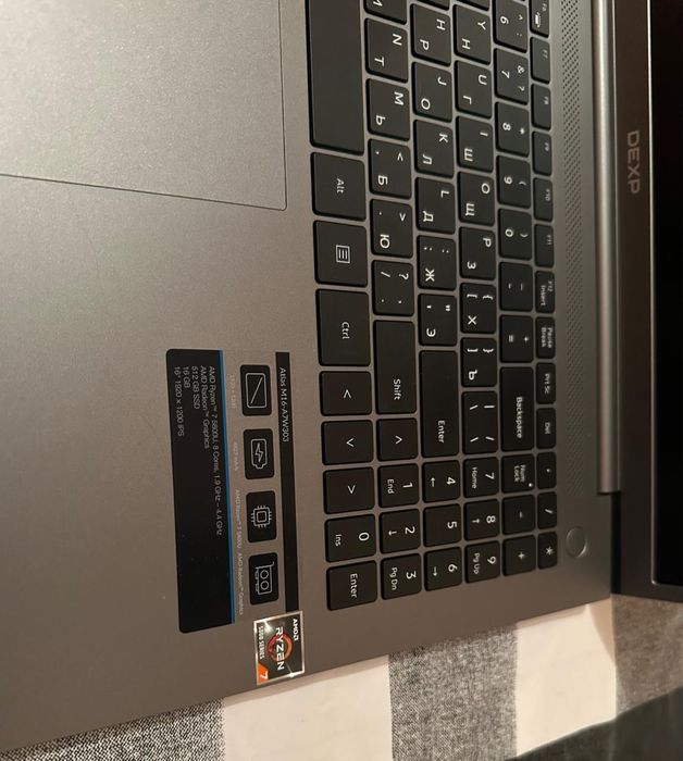 DEXP ноутбук как новый