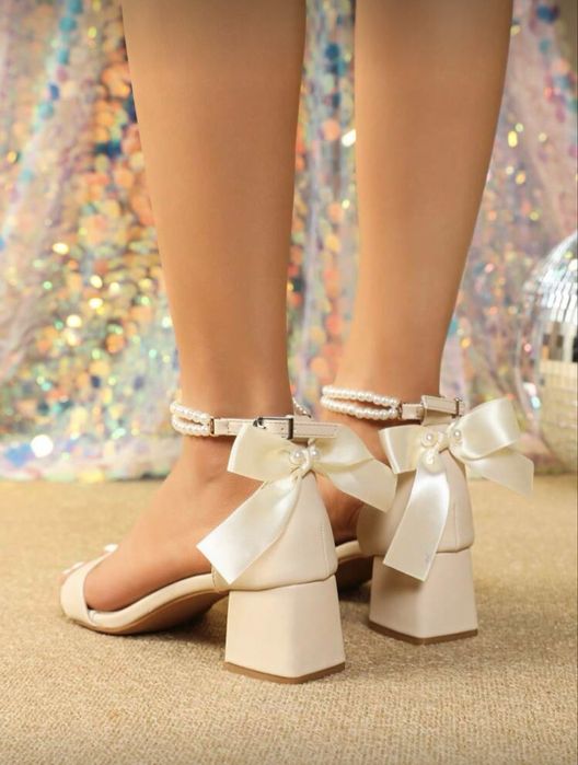 Елегантни дамски санадли