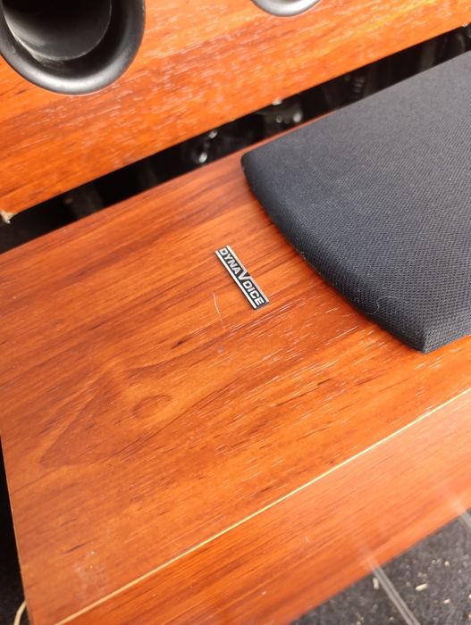 Dynavoice Challenger m-65