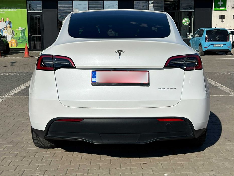 Tesla Model Y Long range 4x4 TVA deductibil