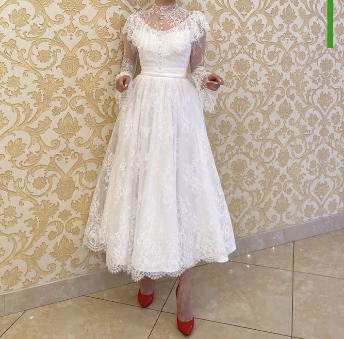 Платье белое вечернее