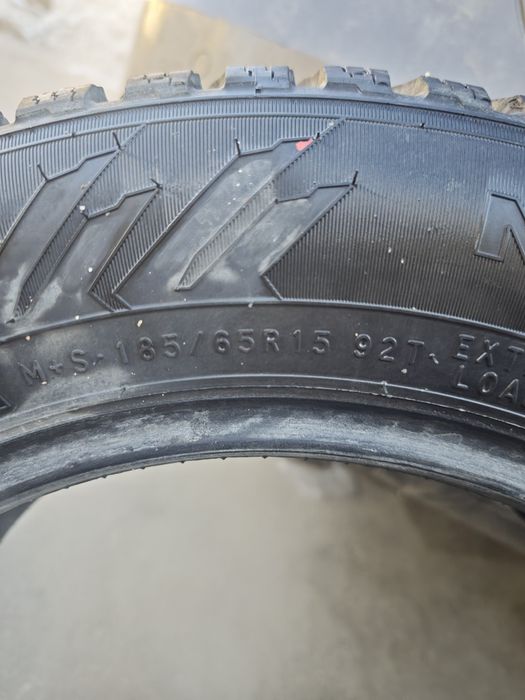 Продам шины зимние б/у