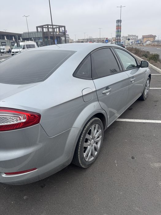 Ford mondeo!!!Accept schimburi cu break sau 3.0!!!