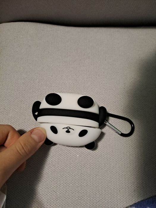 Калъфи за Airpods