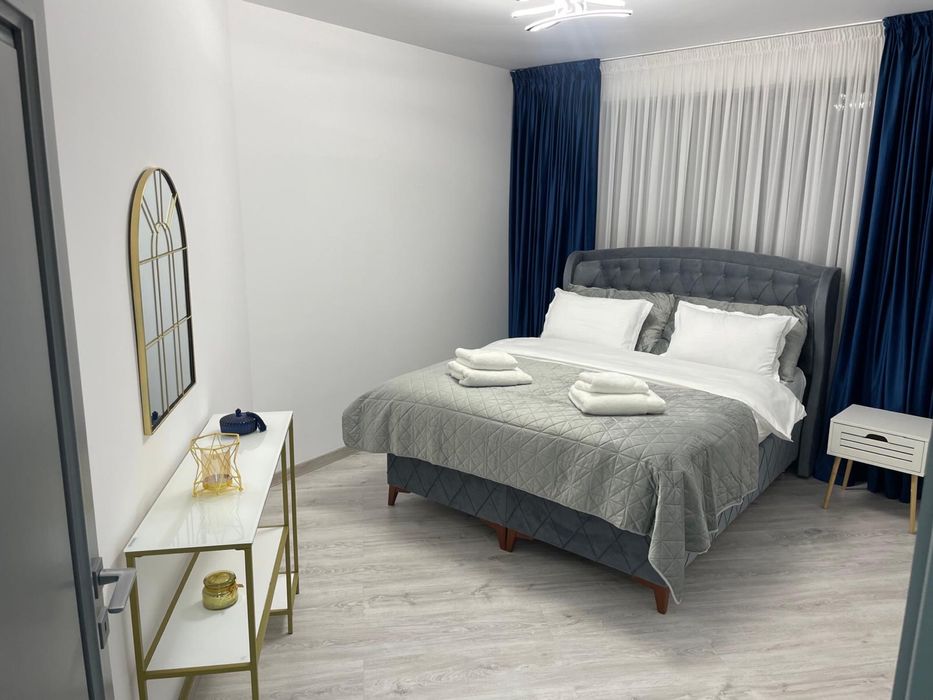 Apartament cu 3 camere de inchiriat in zona centrala