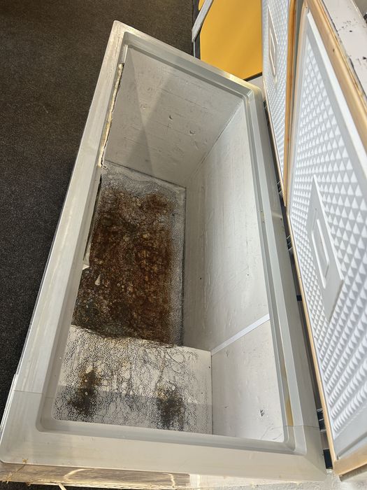 Продам морозильник