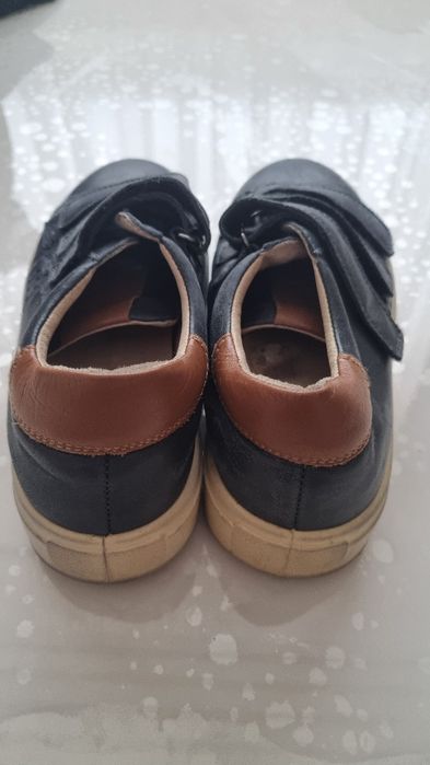 Продаю слипоны для мальчика