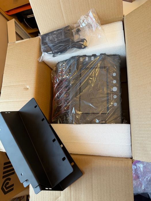 Мишпулт / Дигитален миксер Allen&Heath CQ18T Console