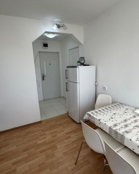 Închiriez Garsonieră zona targu Veterani