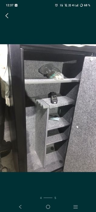 Сейф продам в отличном состоянии