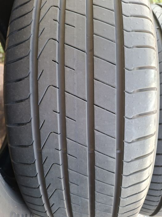 Продам шины. 235/60/18 пирелли