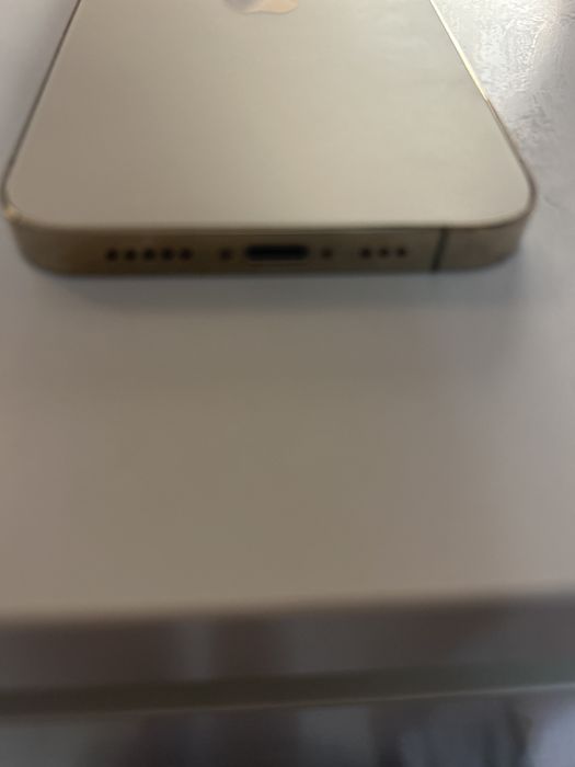 Iphone 12 pro на външен вид като нов