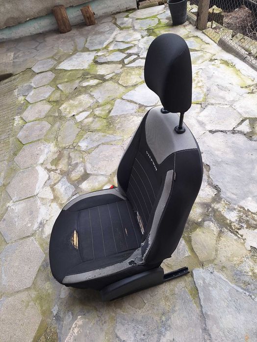 Шофьорска седалка Dacia Sandero 2