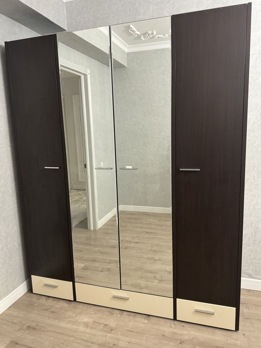 Продается шкаф и комод