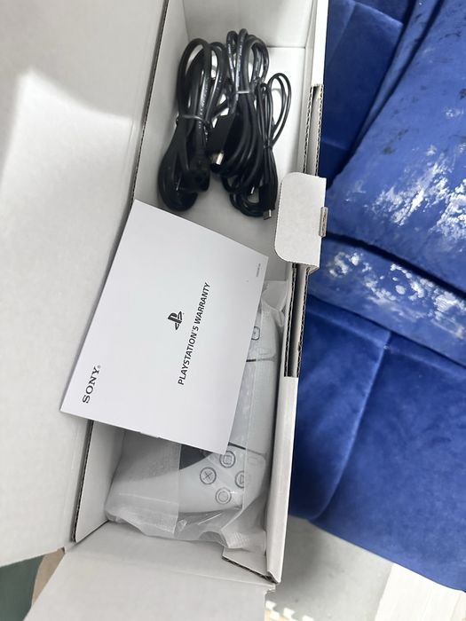 Playstation 5 slim как на фото продам 24/7
