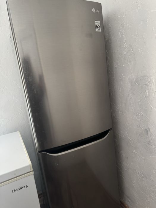 Холодильник LG сатылады