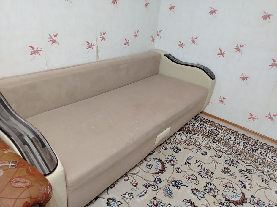 Продам диван в хорошем состоянии