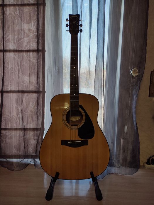 Гитара акустическая Yamaha