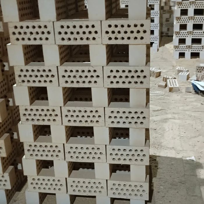 Qum sheben kines gʻisht maxsulotlari