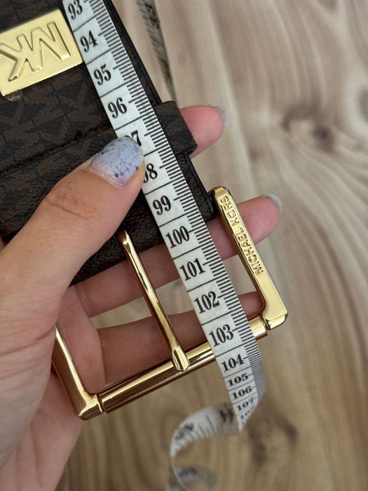 Оригинален дамски колан на Michael Kors