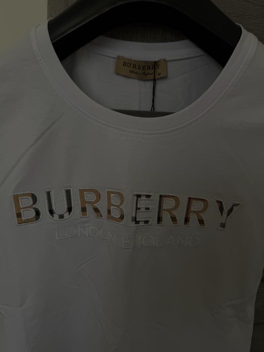 Tricou alb M.                     .