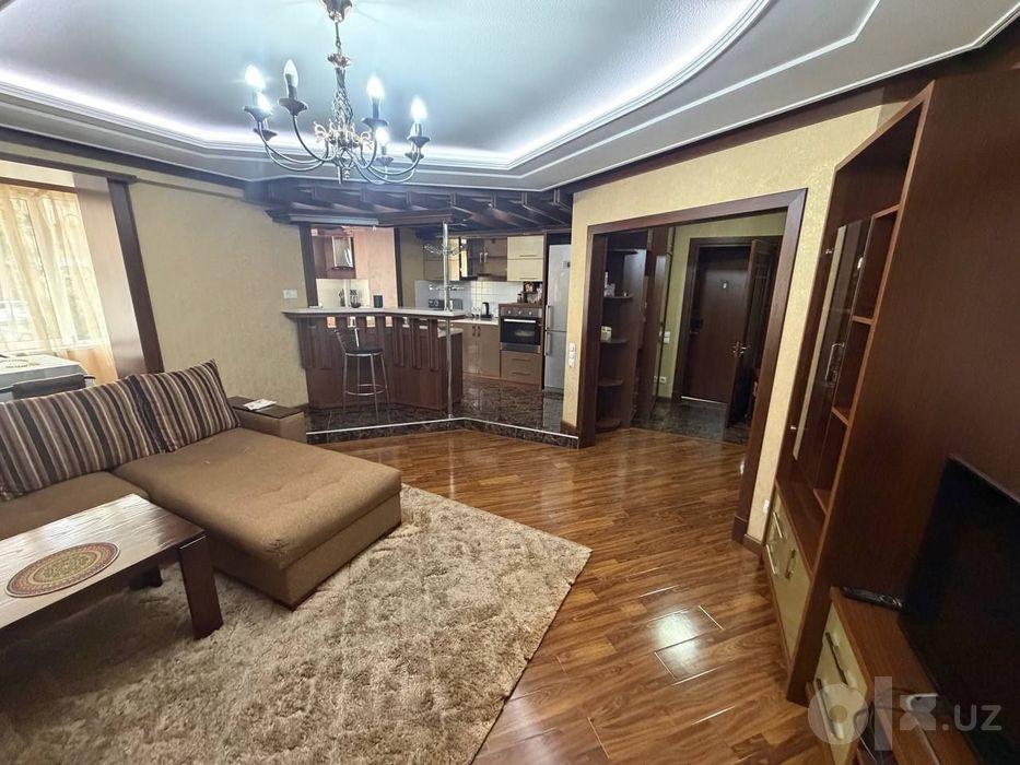 Сдаётся 3-комн ЦУМ, 82 м²