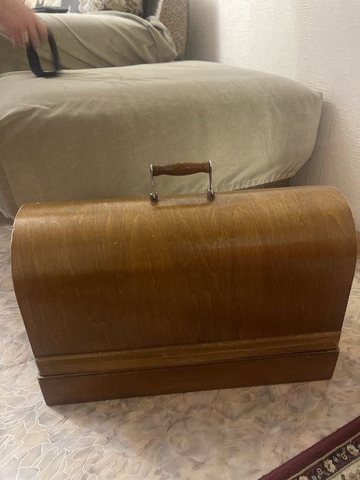 Ручная швейная машинка