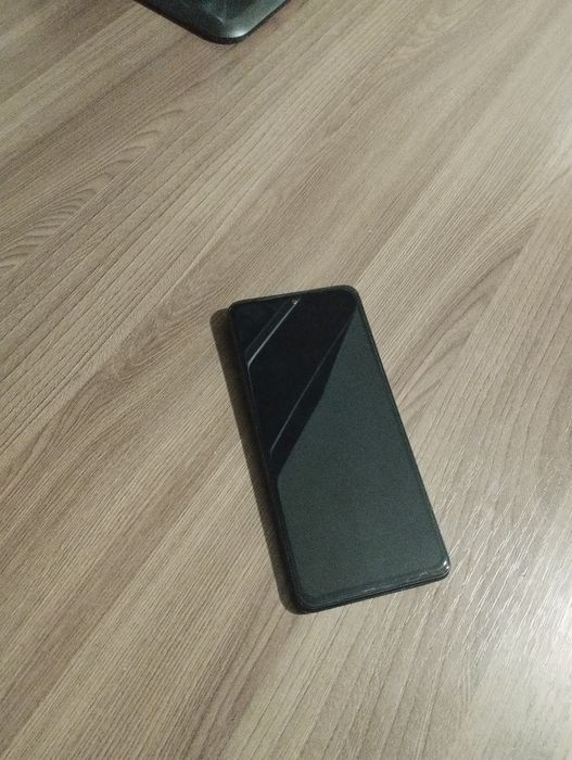 Продам телефон поко х 4 про