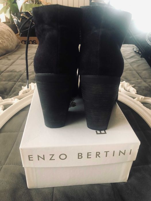 Ghete din piele intoarsa naturala marime 39