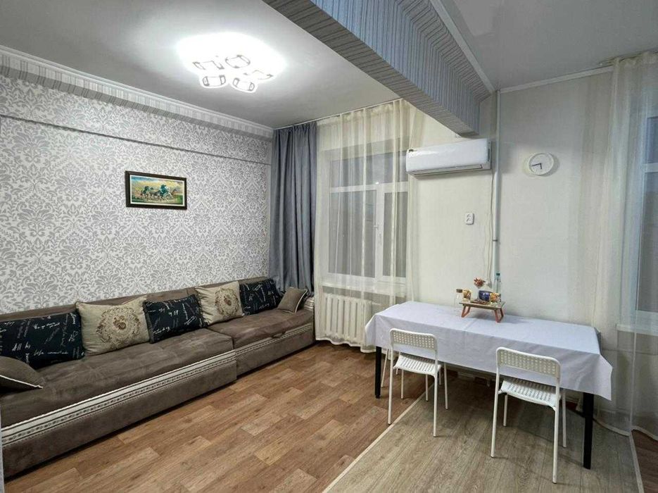 // Теплую 3 комн. кв. на Востоке частично с мебелью