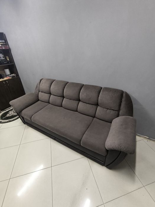 Продам диван каркасный