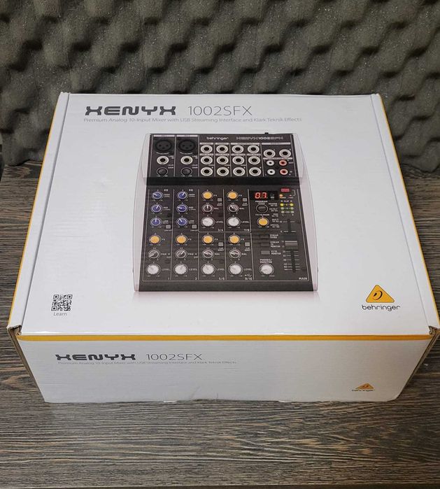 Микшерный пульт Behringer HENYX 1002SFX USB