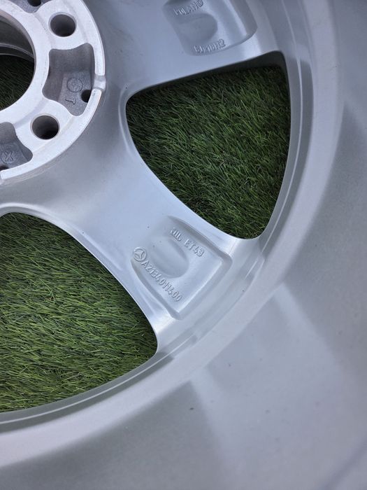 Jante Mercedes E clasa R 18 5x112 cu 245 45 18 Pirelli
