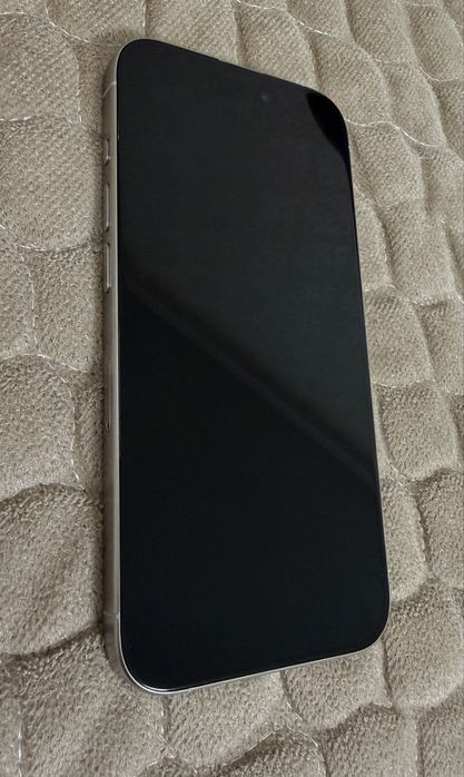 Продам Iphone 15 pro 512gb