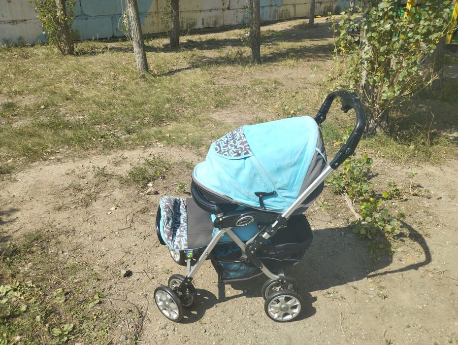 Продам детскую коляску с 0 до 3 лет. Торг