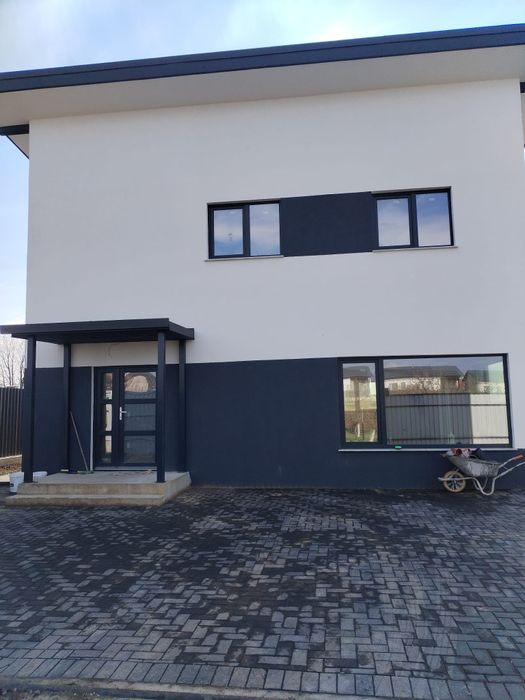 Casă de vânzare la Lisaura ,120 m2 utili, 5 ari, utilitati - la semifinisat sau la cheie