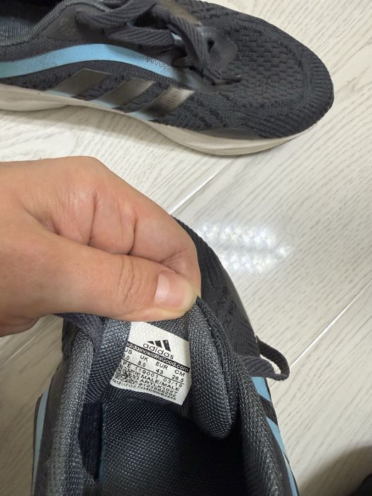 Оригинал adidas, nike 43 кроссовки