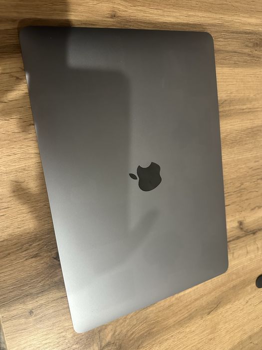 Macbook air m1 8/256