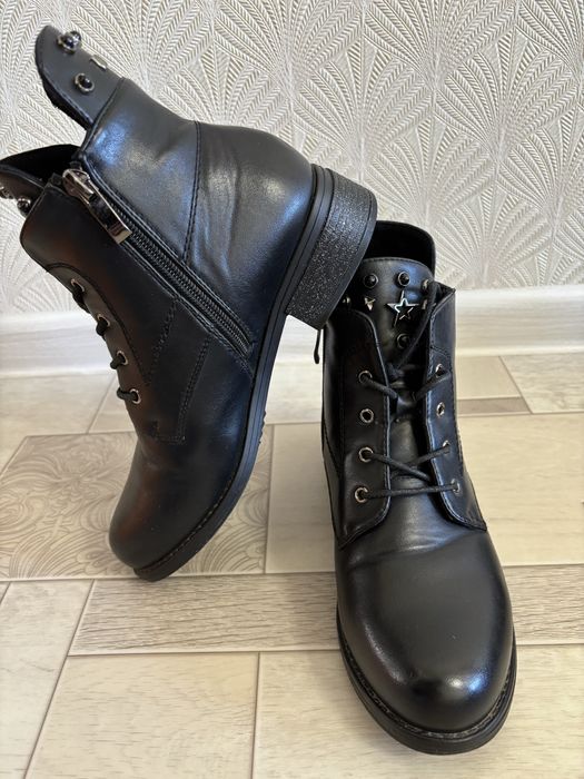 Продам сапожки осень-весна